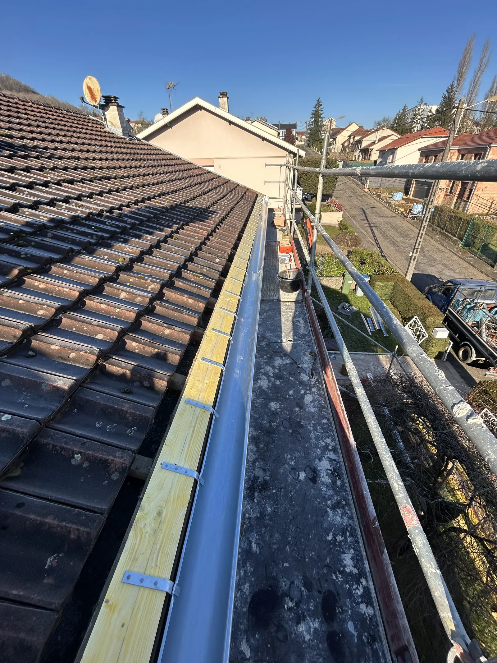 Pose de gouttière en zinc à Toul